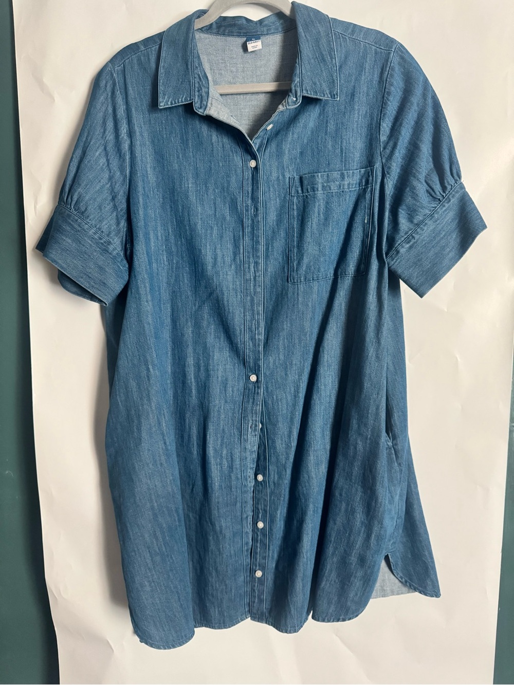 Old Navy Light Blue Short-Sleeve Button-Down Shirt